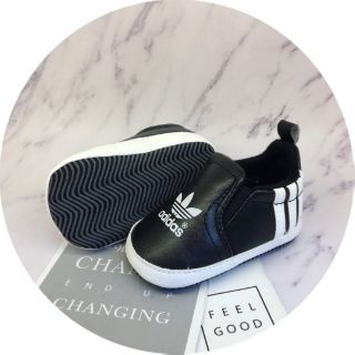 Giày tập đi adidass cho bé trai