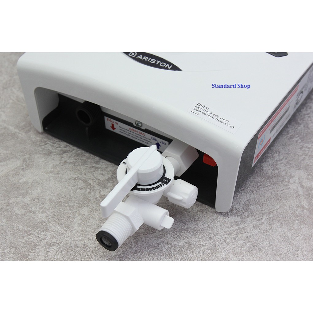 Bình nước nóng trực tiếp chống giật không bơm Ariston  SB35E
