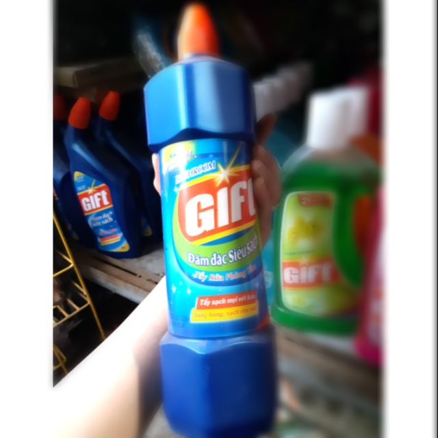 Tẩy bồn cầu GIFT Chai 900ml