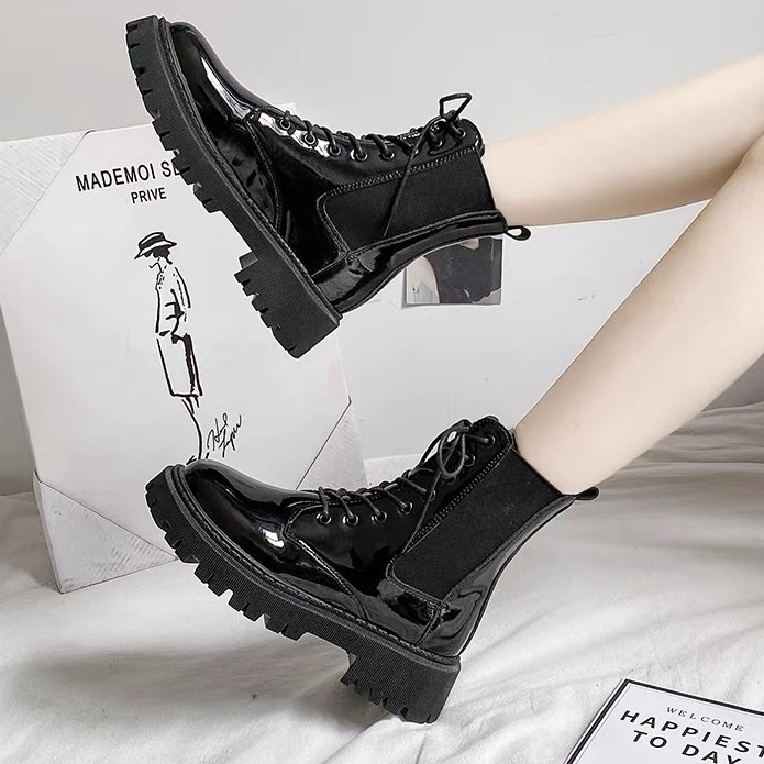Bốt nữ chiến binh cao cổ kiểu dáng hot trend dễ phối đồ cho học sinh