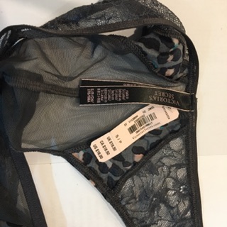 (AUTH) VICTORIA’S SECRET PANTY