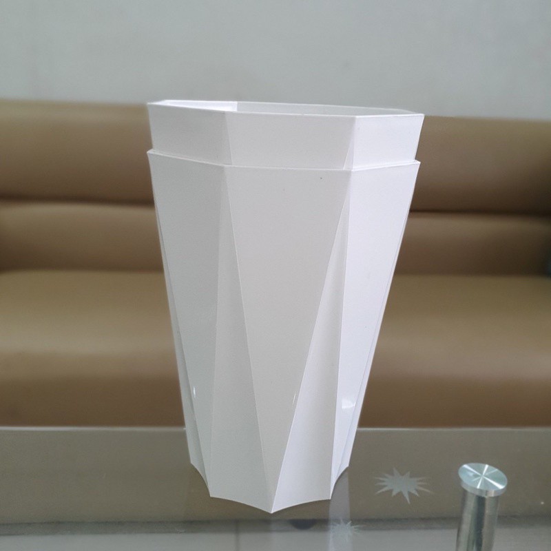 Chậu nhựa trồng cây kim cương cao 40 rộng 30cm