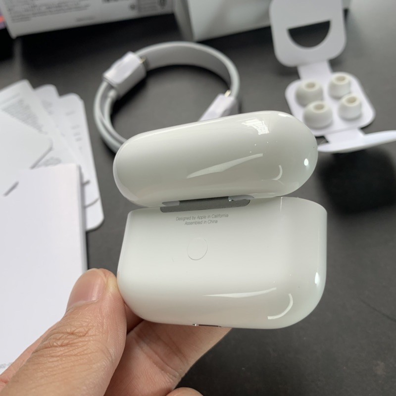 Tai nghe không dây bluetooth Airpods Pro chip 1562A/1562F [1 đổi 1 15 ngày BH 1 năm] xuyên âm,chống ồn chủ động