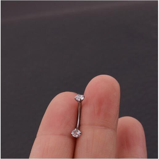 Khuyên xỏ vành tai bằng đá Zircon thời trang