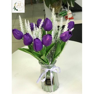 Hoa Tulip lá thắng
