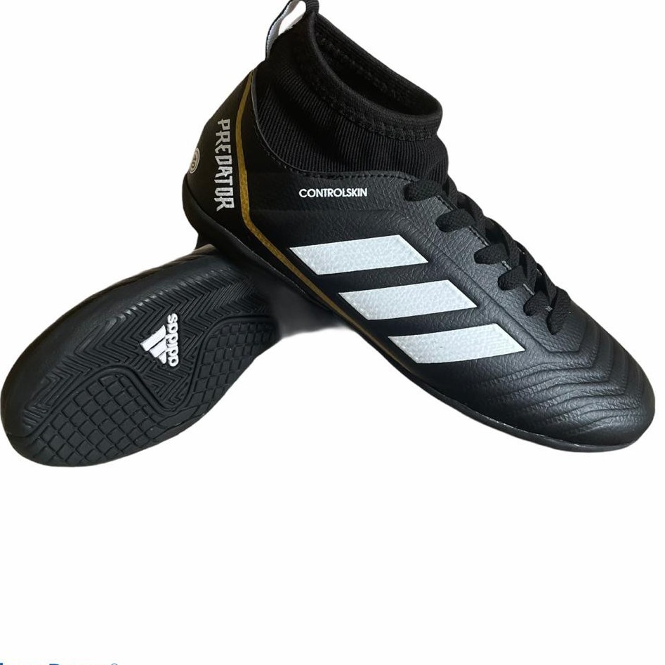 Giày Bốt Adidas Predator Điều Khiển Từ Xa Màu Đen Trơn Dùng Trong Nhà