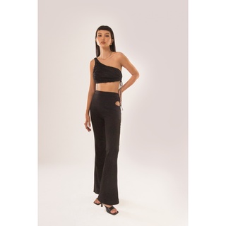 Daphale - áo croptop lệch vai celeste