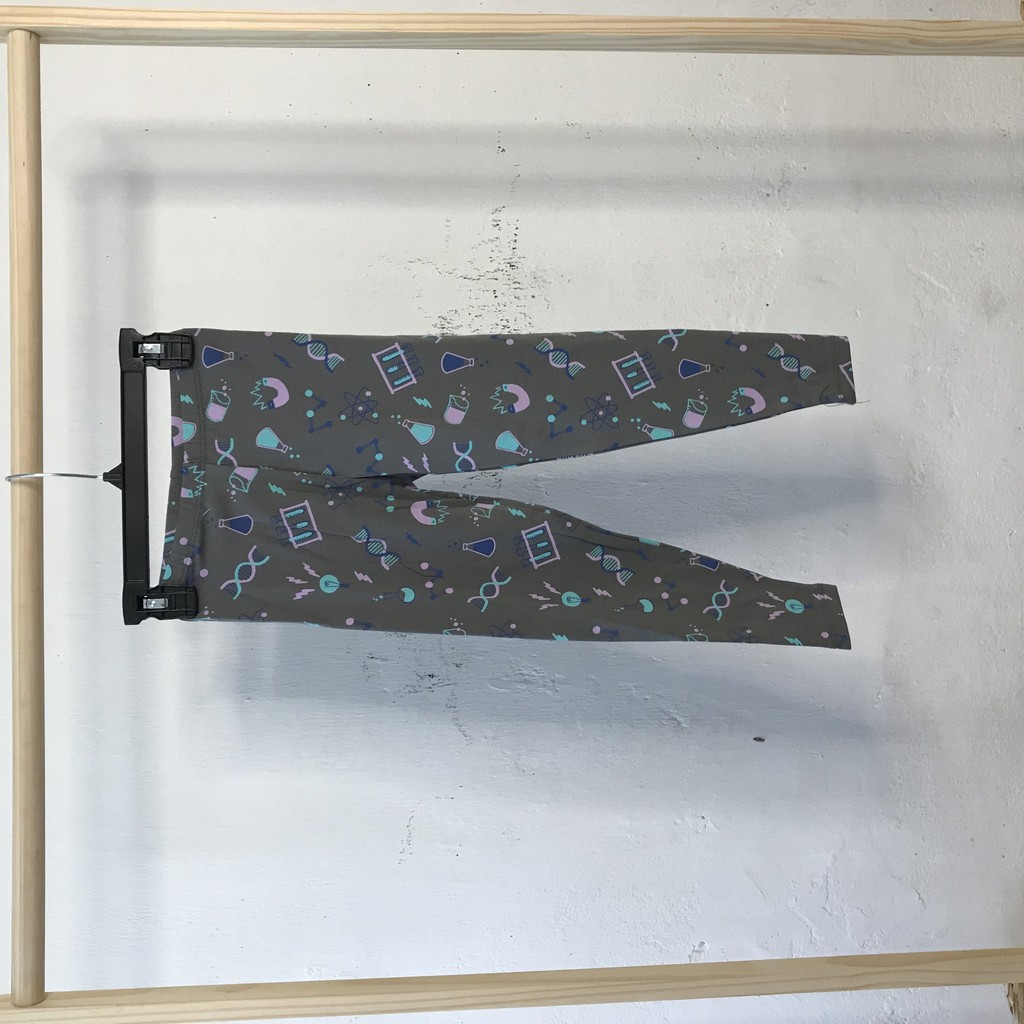 Quần leggings bé gái KABI quần dài thun cotton co giãn thoáng mát dễ thương có hoa văn họa tiết