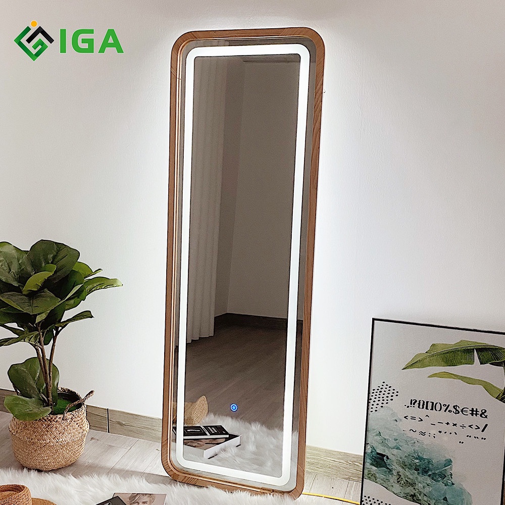 Gương Soi Toàn Thân IGA Viền Đèn Led Cảm Ứng Mirror E - GN25