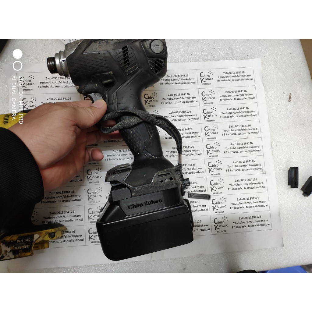 Đế chuyển pin máy Hitachi 14.4V Li-ion sang dùng hộp pin cài Makita