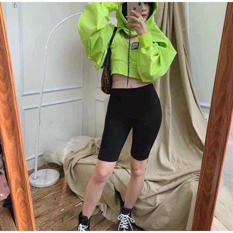 Quần legging ngố trên đầu gối, phom dưới  60kg