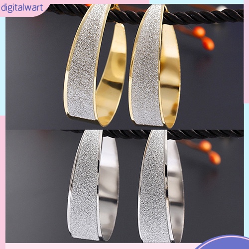 Cặp khuyên tai thiết kế dạng tròn đơn giản sang trọng tinh tế dành cho nữ