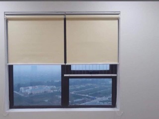 Rèm cuốn trơn cản sáng 100% ( kt :1,4 x 1,6)