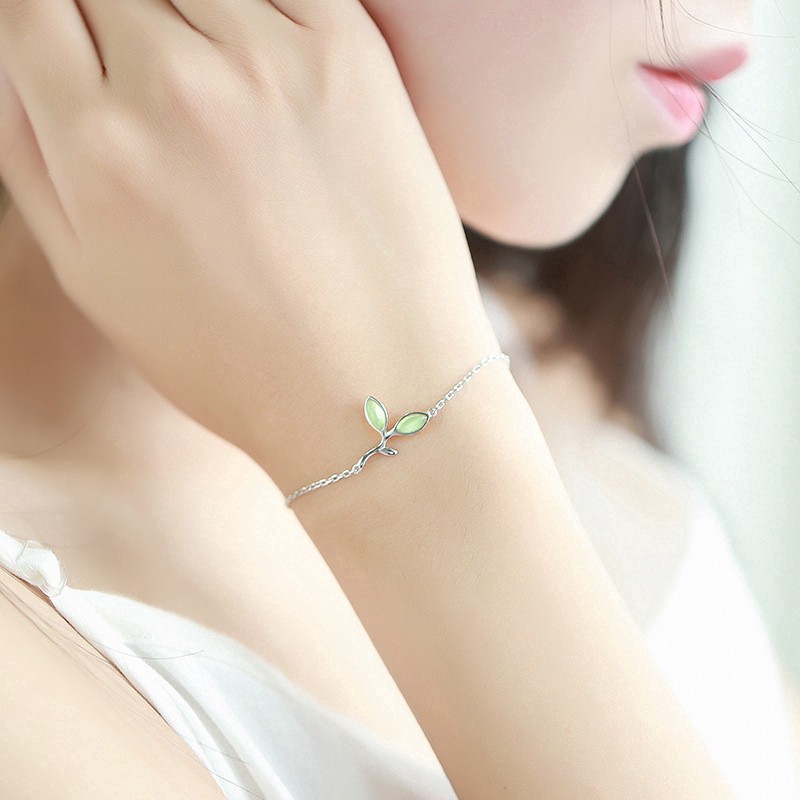 Vòng tay bạc có vật trang trí hình lá cây xinh xắn ANTA Jewelry ATJ3593