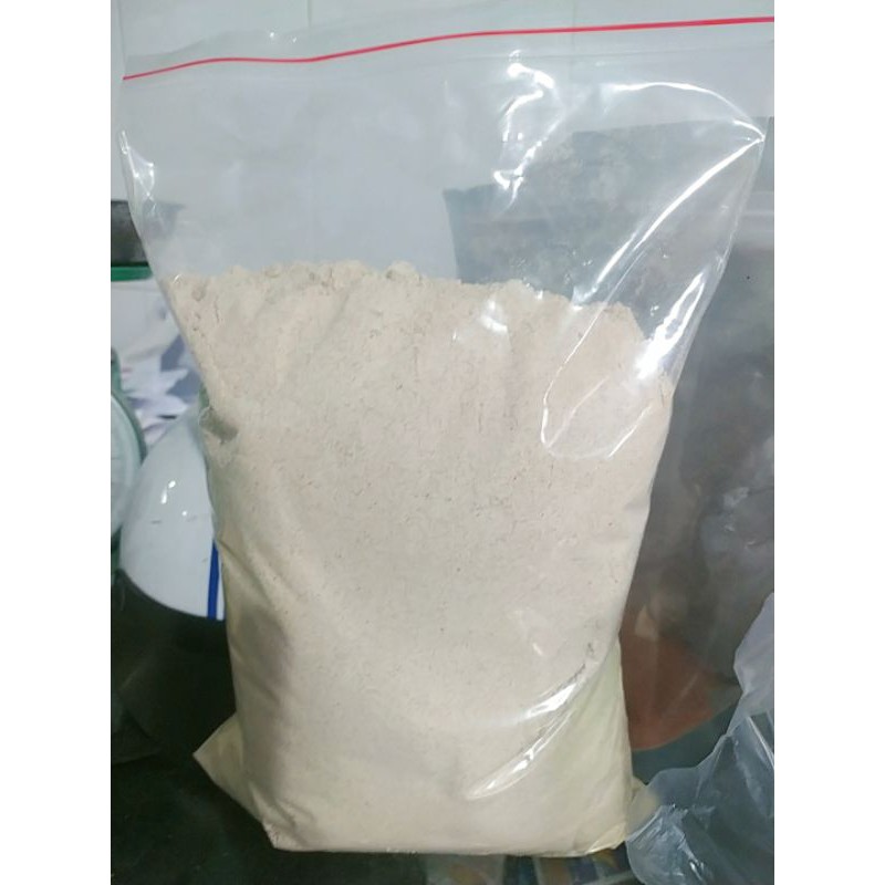 1kg cám gạo xay cho gà, vịt,chim,...