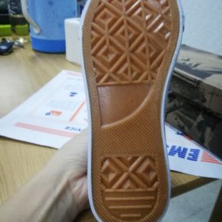 Giày bata học sinh