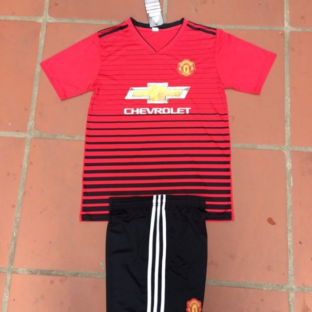 áo thể thao clb mu đỏ