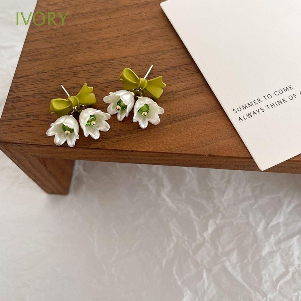Bông Tai Hình Chuông Hoa Tulip Màu Ngà Sang Trọng Phong Cách Hàn Quốc Thời Trang Xuân Hè Cho Nữ