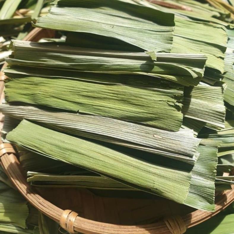LÁ DỨA NẾP SẤY KHÔ 500g