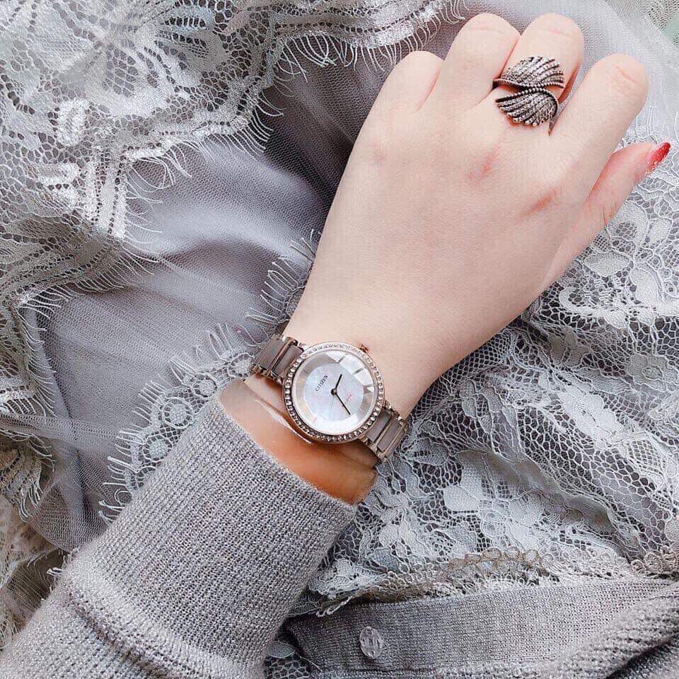 đồng hồ nữ hiệu Citizen