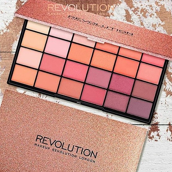 Bảng phấn mắt Life On The Dance Floor Guest Makeup Revolution London
