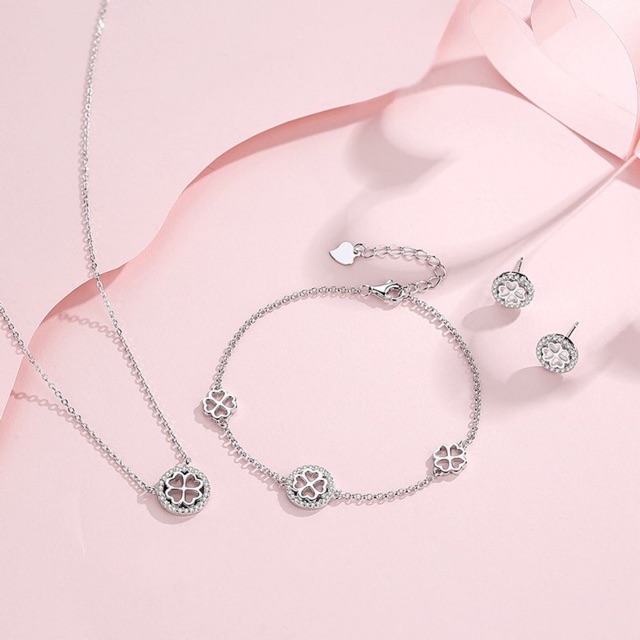 Khuyên Tai Bạc Nữ MIRASON Cỏ Bốn Lá Hồng Ngọc Dáng Tròn Nạm Đá Sang Trọng MBT008 - Bông Tai Nữ Bạc 925 Cao Cấp