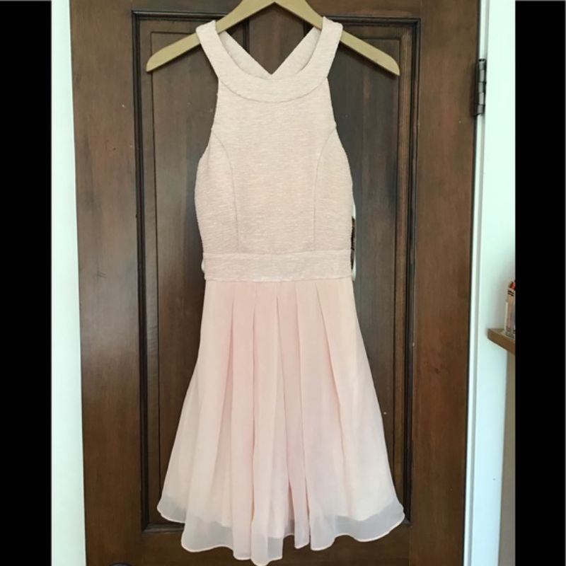 Đầm dạ hội ngắn mini dress bow back Trixxi VNXK đầm tiệc voan xoè chiffon hồng cổ yếm nơ lưng cutout xuất khẩu dư xịn