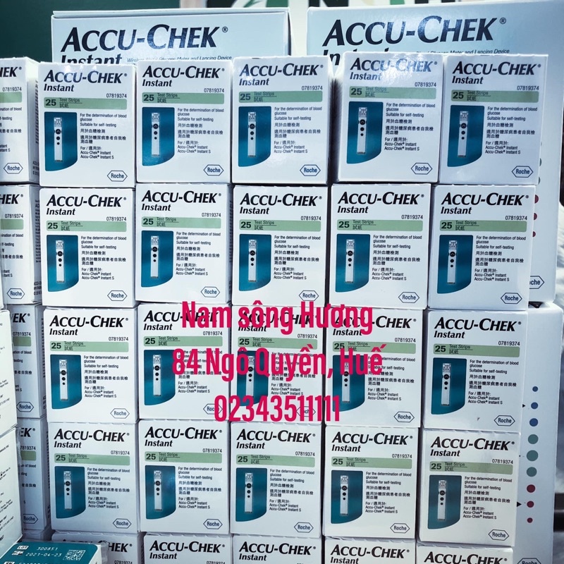 [DATE MỚI NHẤT] HỘP 50 VÀ 25 Que Thử test Thử Đường Huyết tiểu đường AccuChek Accu-Chek Accu chek Instant của Đức