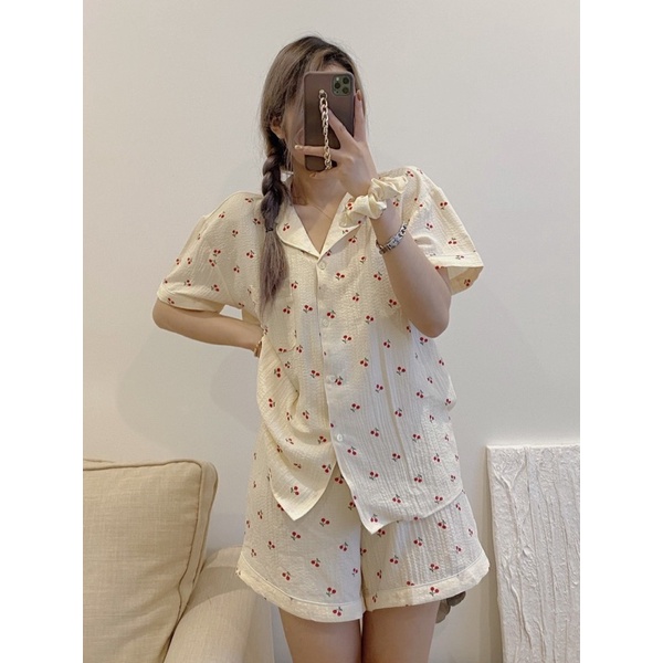 Bộ ngủ pyjama cổ vét chất đũi xốp in hình cute