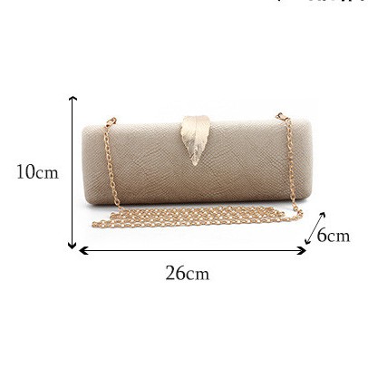 Cốp da rắn - Clutch da rắn  khóa hình chiếc lá đi tiệc siêu sang Dài 25 X rộng 8 CM, đựng vừa điện thoại, son môi