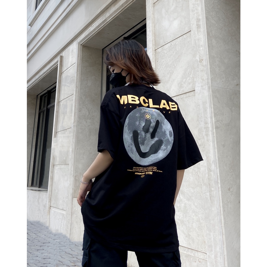 [Mã SRBACK010912 hoàn 20K xu đơn 50K] Áo Thun Cổ Tròn MBC Smiley Moon - Đen
