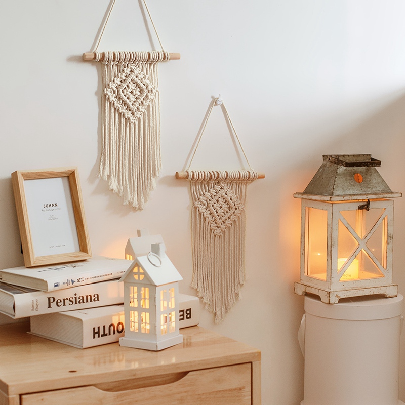 Thảm dệt mini phối tua rua treo tường trang trí phong cách bohemian