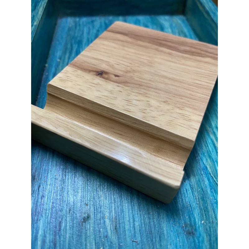 Đế gỗ giữ điện thoại