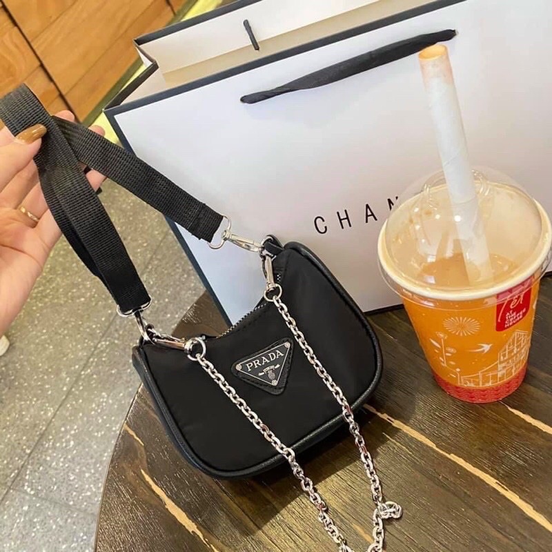 Túi đeo chéo mini Prada cá tính chất liệu da dù chống thấm siêu xinh TX578