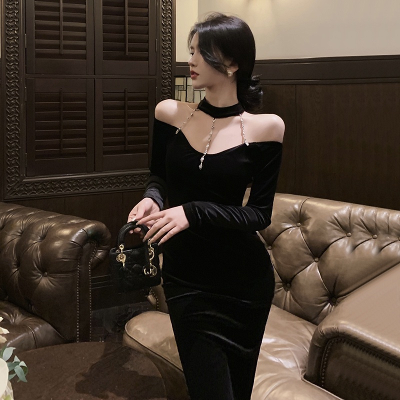 Đầm Nhung Đen Cao Cấp Phong Cách Hepburn Sang Trọng