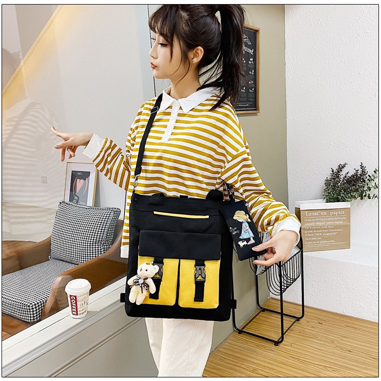 Túi đeo chéo nữ dây da chuỗi ngọc khoá gập sang chảnh