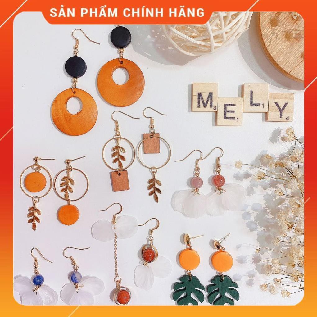 Hàng Thiết Kế BÔNG TAI GỖ HÌNH LÁ PHONG CÁCH VINTAGE RETRO