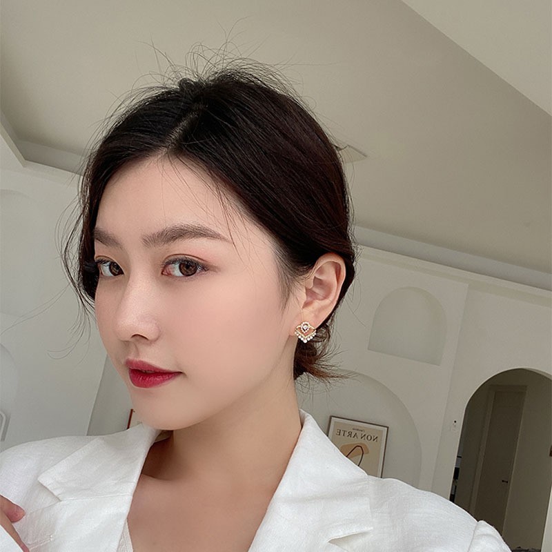 Bông tai phong cách Hàn Quốc đính ngọc 3 chiều, tinh tế, sắc xảo - Hoa tai Hàn Quốc BT165