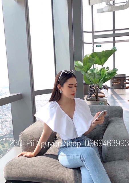Áo bèo rũ cổ chữ V tay cánh tiên