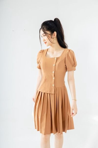 Váy cổ U dập ly