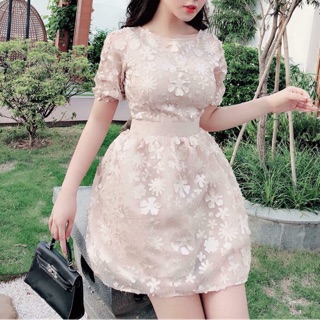 Đầm Hoa ren nổi Suri Thảo
