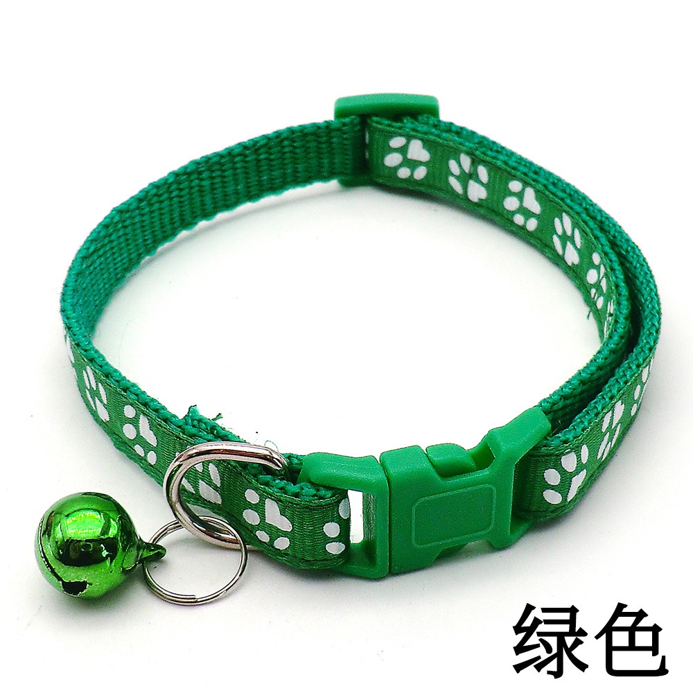 Vòng cổ lục lạc cho chó được làm bằng vải dù chất lượng cao thiết kế bền đẹp, làm cho vật nuôi của bạn đáng yêu