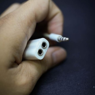 Chia cổng audio 1 cổng thành 2 cổng