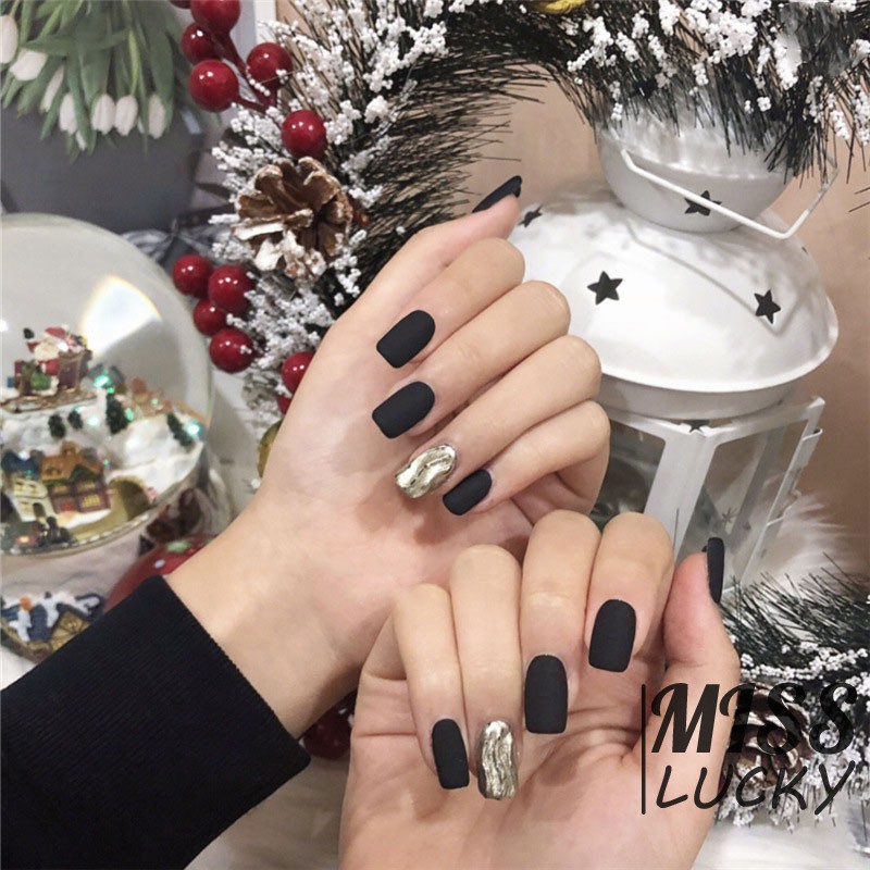 Set 24 móng giả sơn màu đen nhám thời trang cho nữ