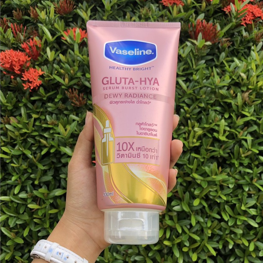 Vaseline 10X Trắng Khoẻ Làn Da Gluta-Hya 330ml Thái Lan