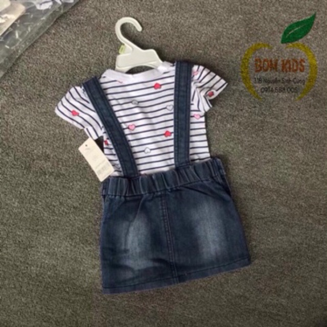 Váy yếm jean + áo body Carter