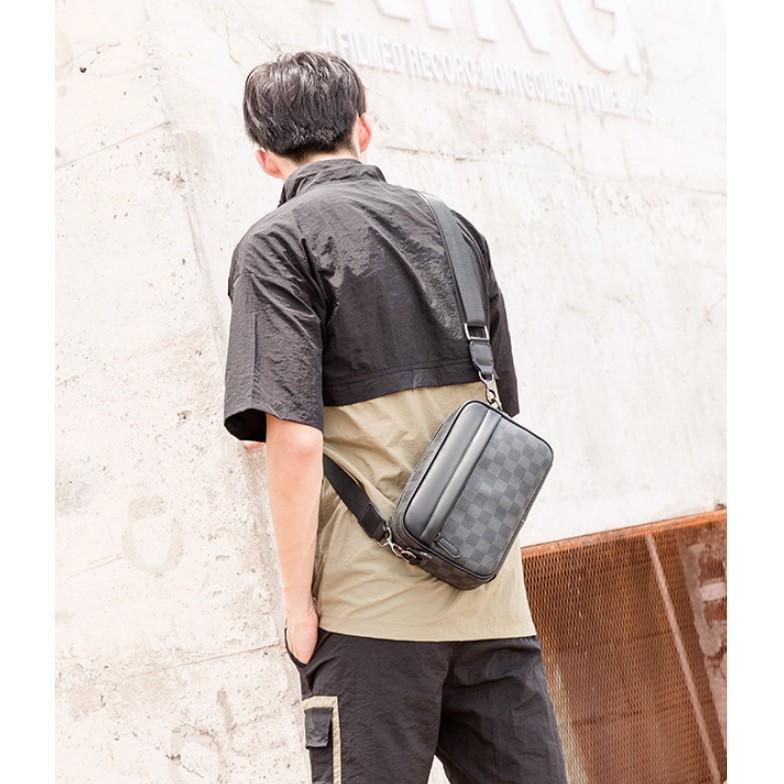 Túi da họa tiết caro nam cao cấp chống nước đeo vai sành điệu phong cách Messenger