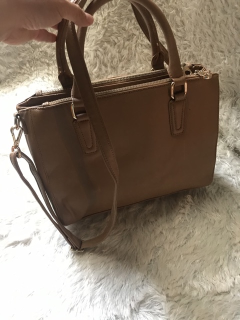 Sale túi đeo chéo si