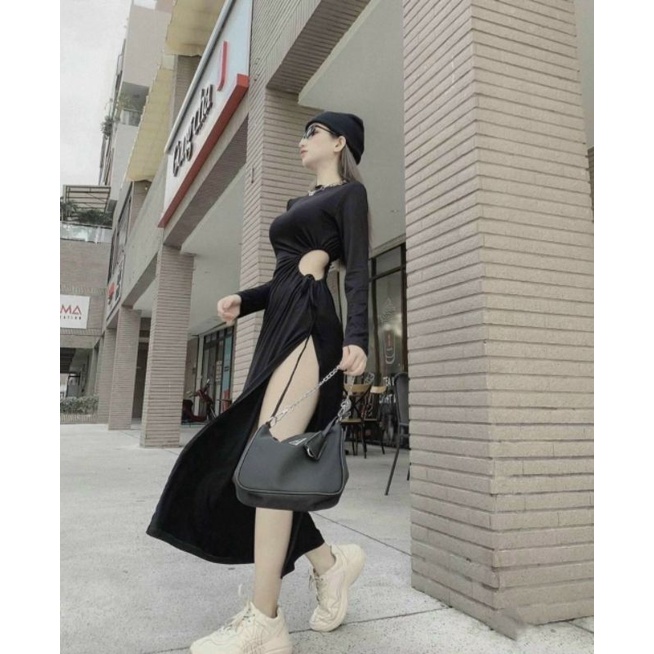 Đầm maxi đen khoét eo rút dây xẻ tà