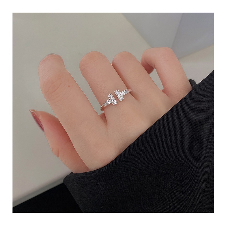 Nhẫn nữ bạc cao cấp AKING LUXURY AK52. Nhẫn bạc nguyên chất thiết kế thời thượng, trẻ trung. Mẫu nhẫn mới nhất 2022